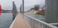 Floating pier on the river Saône