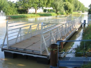 Aluminium footbridge