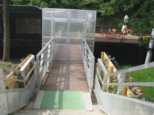 Passerelle accès péniche avec portail