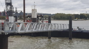 passerelle d'accès aluminium